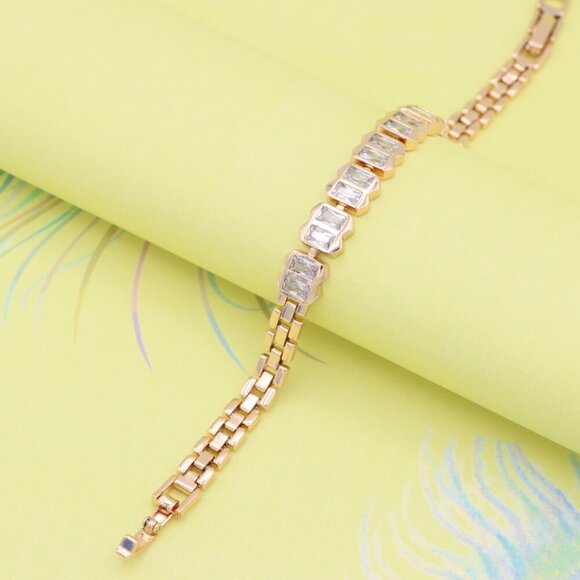 "Elegant Rose Gold Bracelet with Rectangular Crystal Links, XPBL0933 - Picture 1 of 12